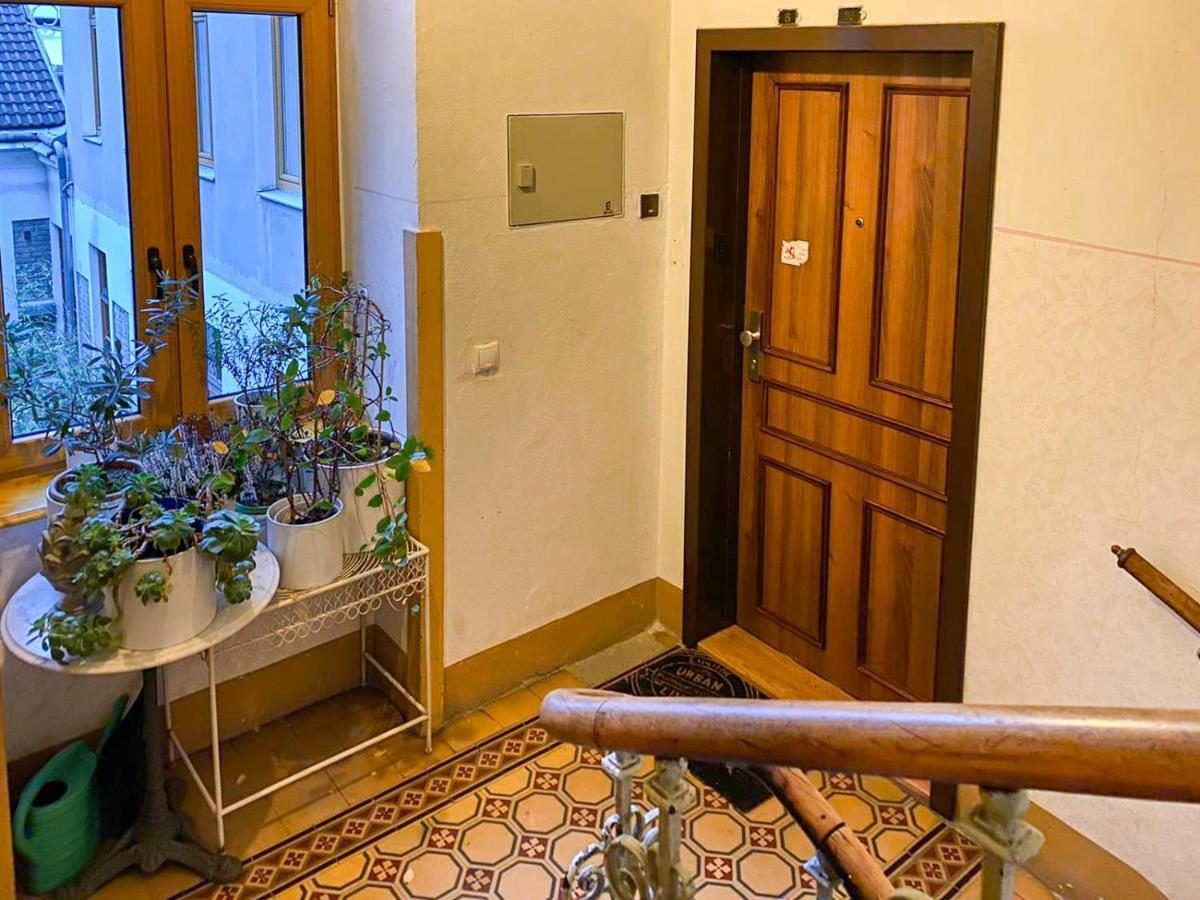 Modern Apartment Wiener Stadthalle 外观 照片