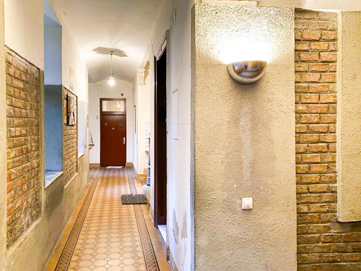 Modern Apartment Wiener Stadthalle 外观 照片